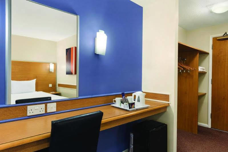 Days Inn Warwick Northbound M40 Ashorne Exterior photo